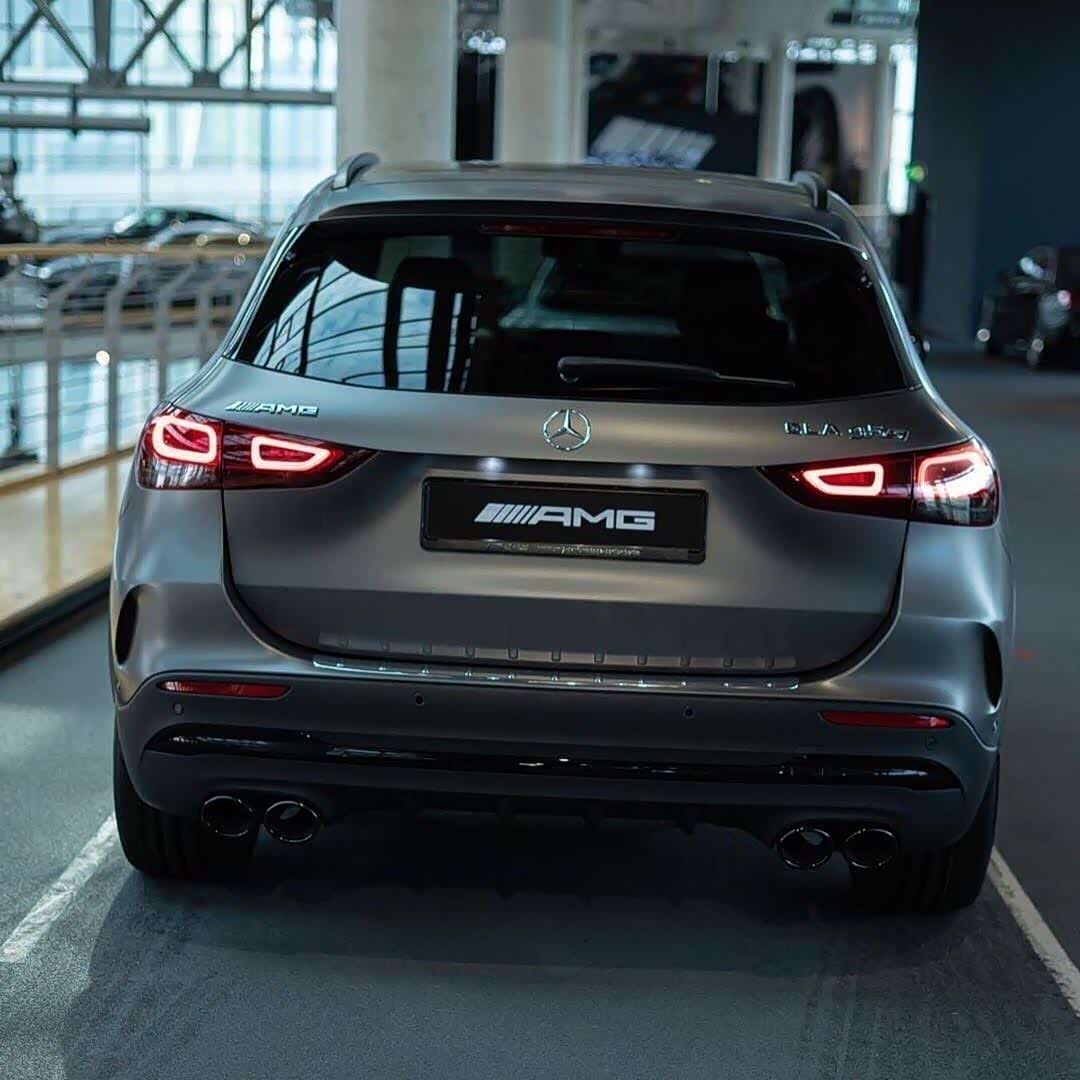 奔驰gla45 s amg高颜来袭 ,小怪兽好帅