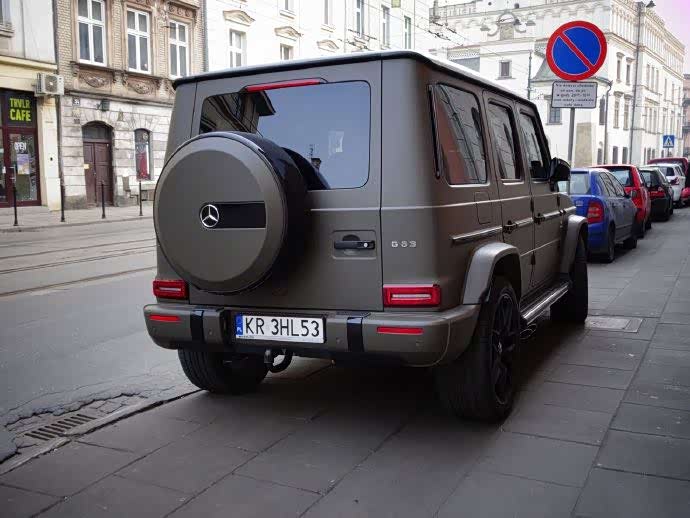 奔驰大g完美大盒子颜色很特别