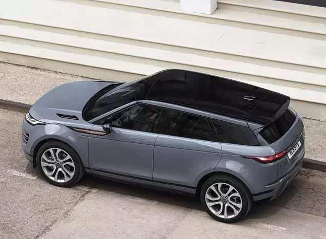 双色车顶设计看起来会是路虎揽胜极光吸引人的亮点之一