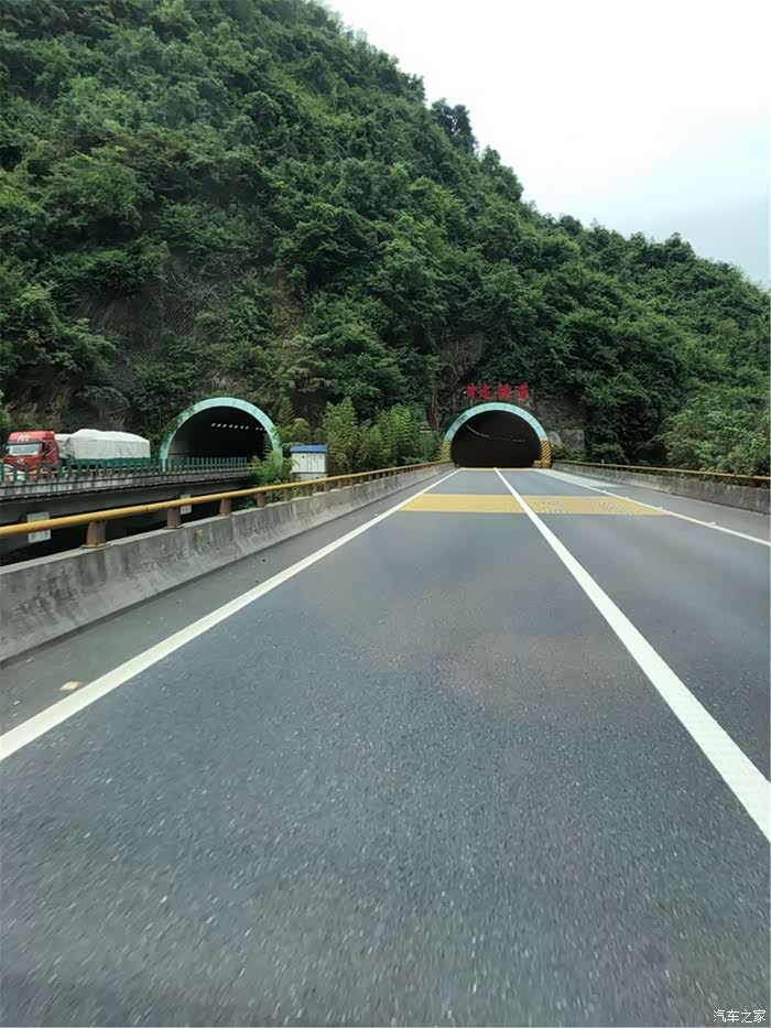 【图】旅行穿越隧道之行_奕歌论坛_汽车之家论坛