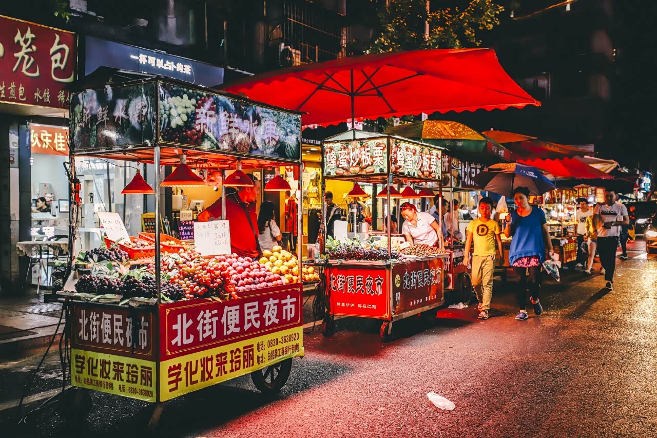 泸州白塔夜市,熟悉的夜市烟火气回来了