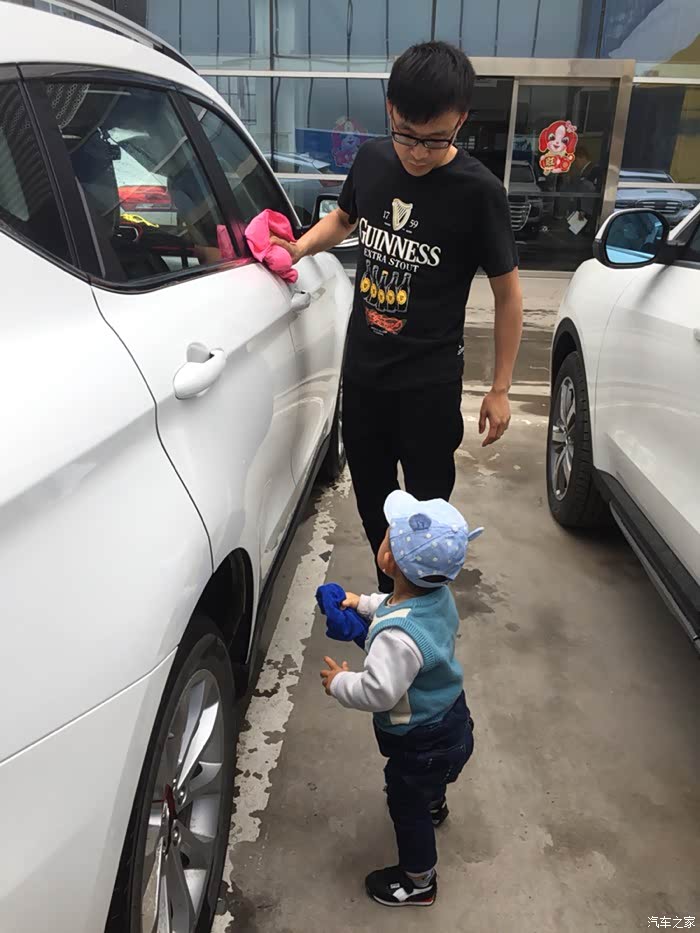爱车装饰之亲子洗车记