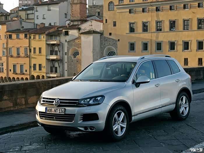 大众豪华suv鼻祖途锐touarge118模型鉴赏申精