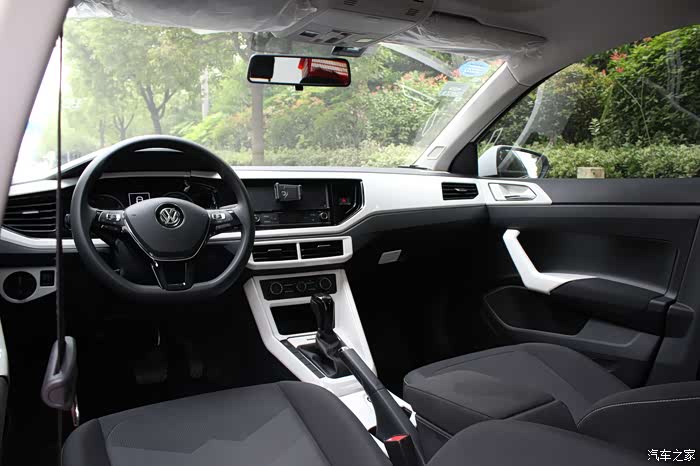 poloplus小包围套件改装作业,户外彩虹公路实拍