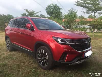 我的小五侧脸的颜值杠杠的,哈哈