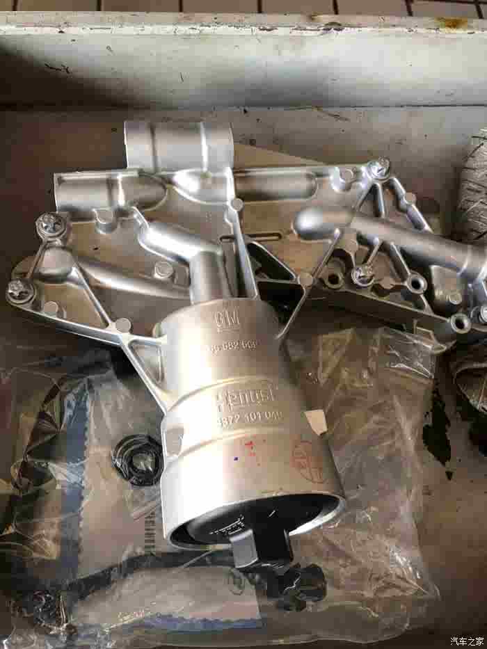 君威1.6t更换机油散热器,给大家一个参考