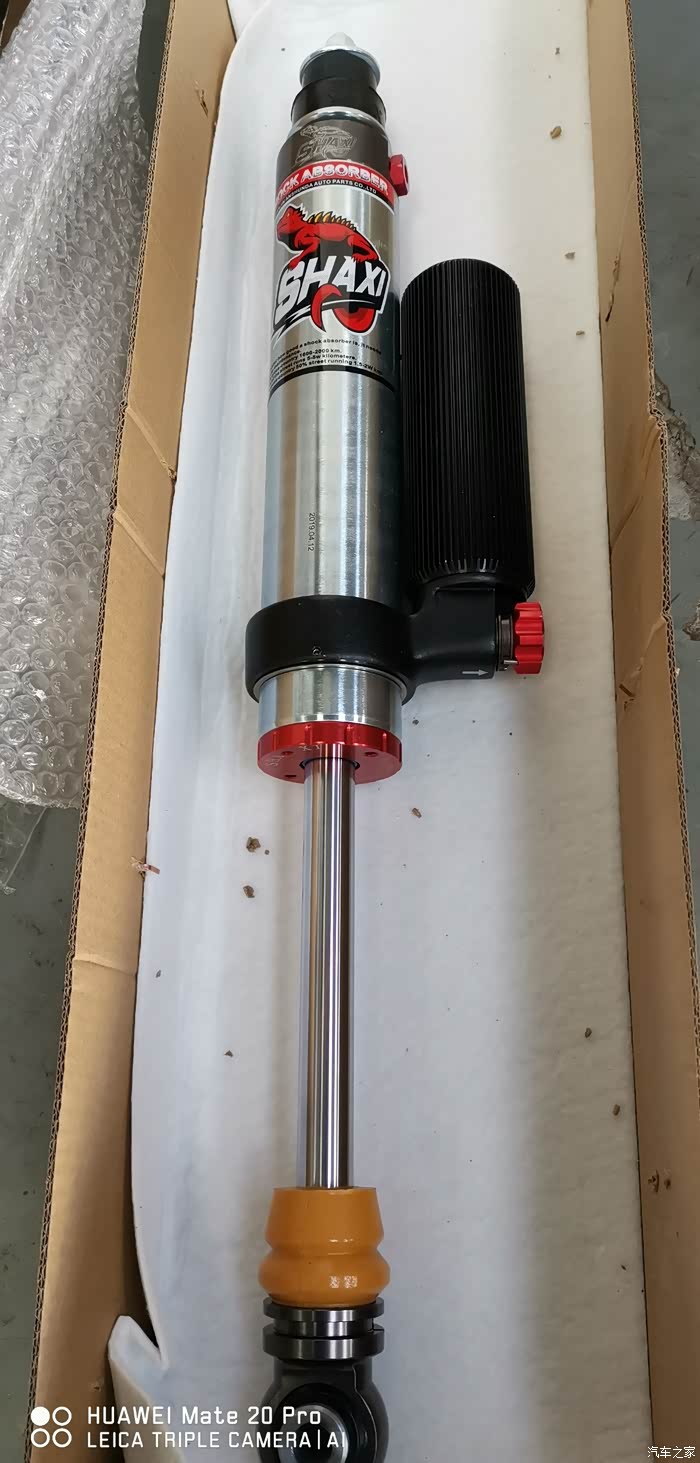 中东帕杰罗v97装蜘蛛绞盘,沙蜥避震器!