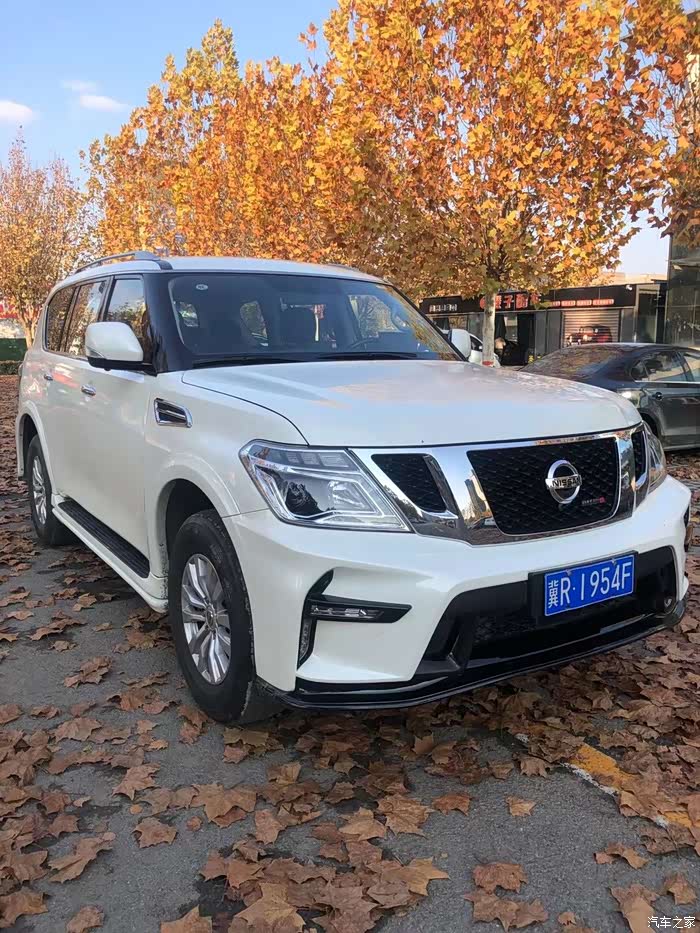 新款途乐运动感提升的更明显,绝对的硬朗霸气,很适合成熟男人!