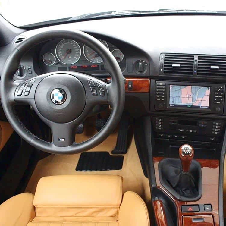 【图】宝e39 m5的巅峰之作内饰真的非常不错,这颜值和内饰,心动_宝马5