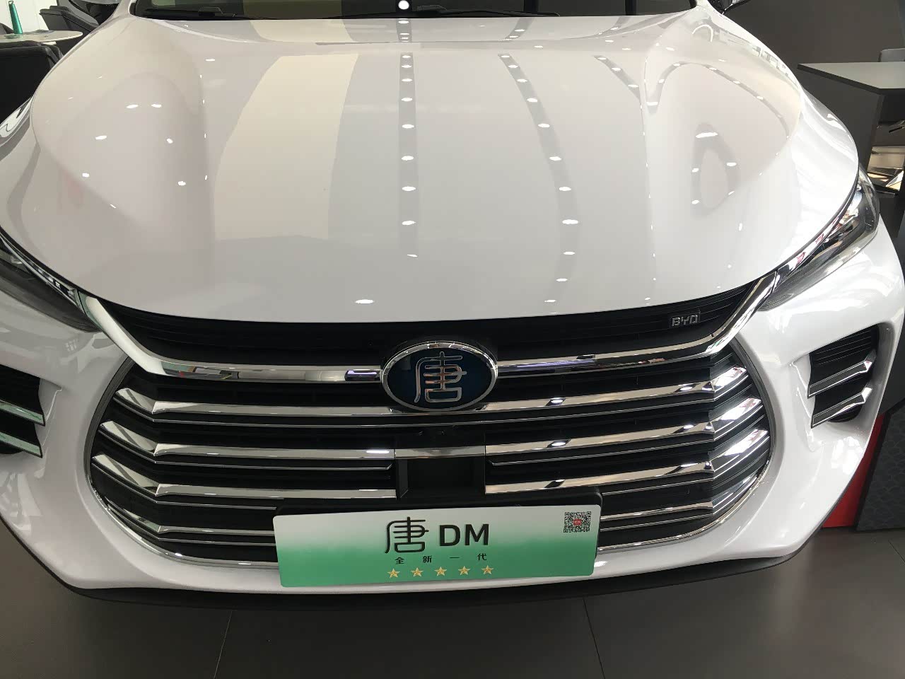 这款比亚迪唐外观非常霸气