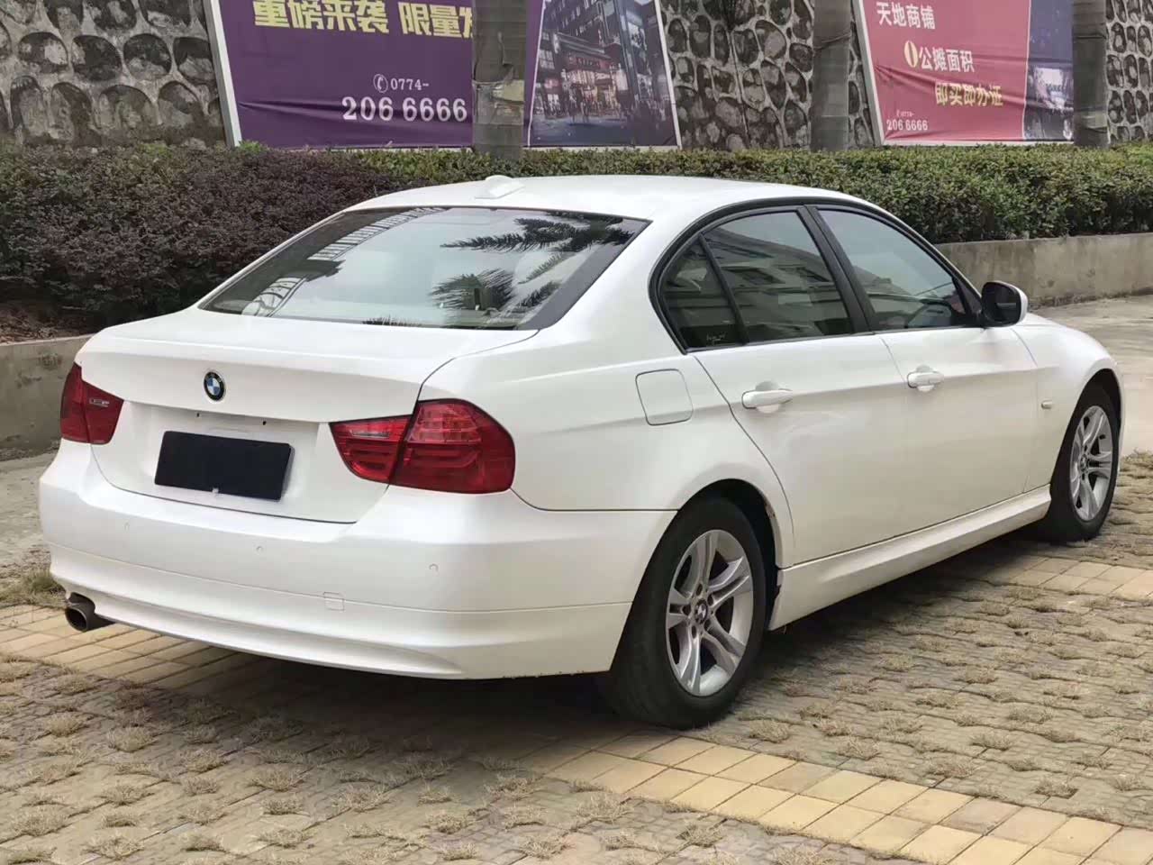 老款宝马3系依旧非常的经典