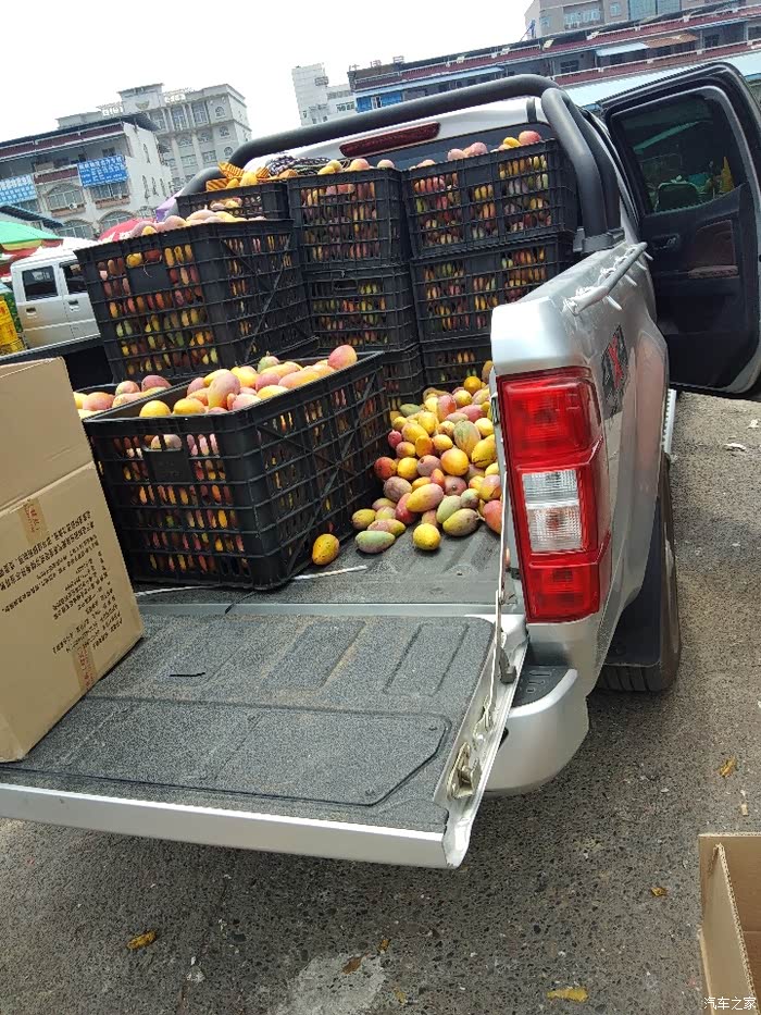 闲余时,帮老婆拉水果