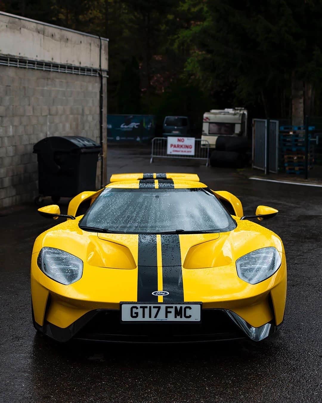 福特gt黄色真的非常运动.