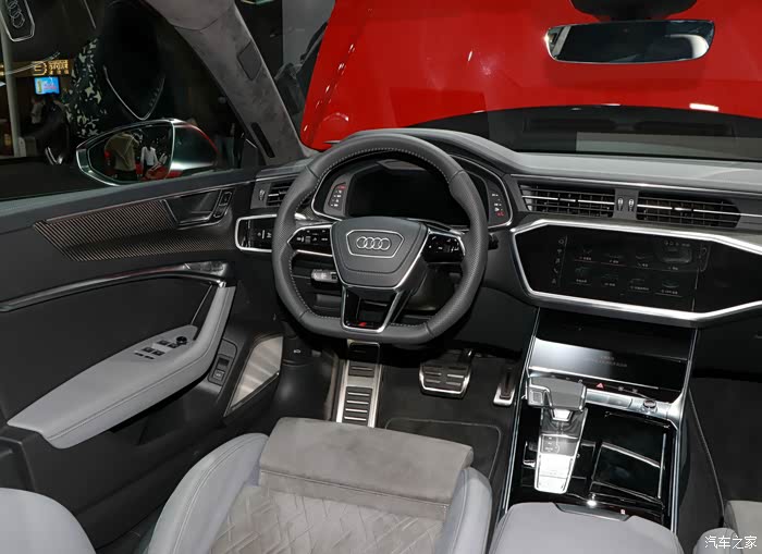 【打卡广州车展】图解奥迪s7内饰和动力