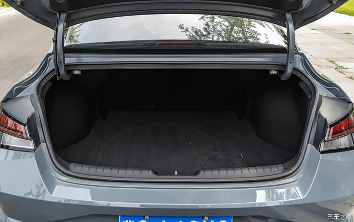 我的情怀变年轻了着实惊艳到了我体验第七代北京现代伊兰特