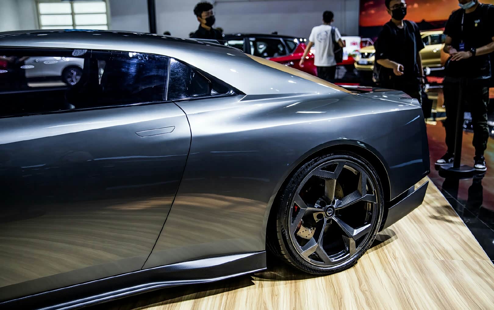 图 2020北京车展,日产gtr霸气十足.