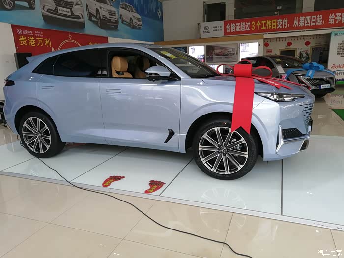 unik今天长安汽车4s店试驾观感