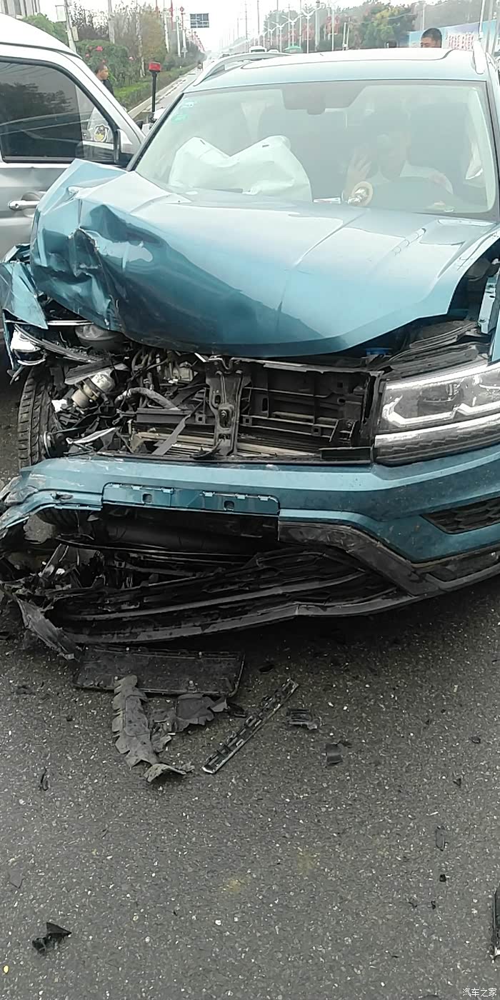 看,途岳碰撞