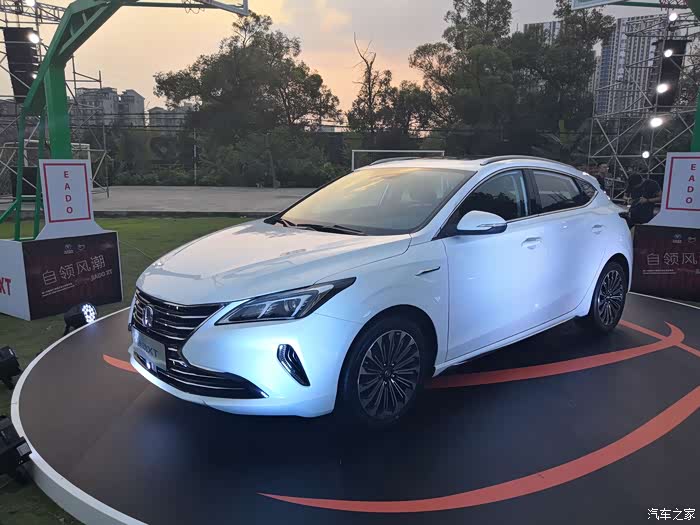 【四川长安】一览新款逸动xt外观上的那些变化.