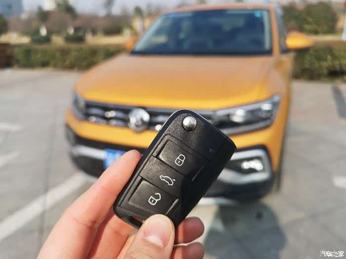 迟到的梦想大众途铠提车作业