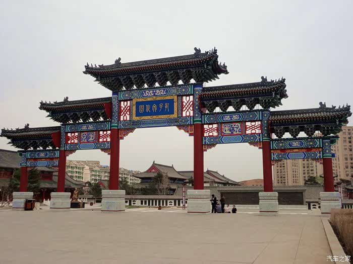 长春孔子文化园是在原长春文庙的基础上修复扩建而成,历史很悠久