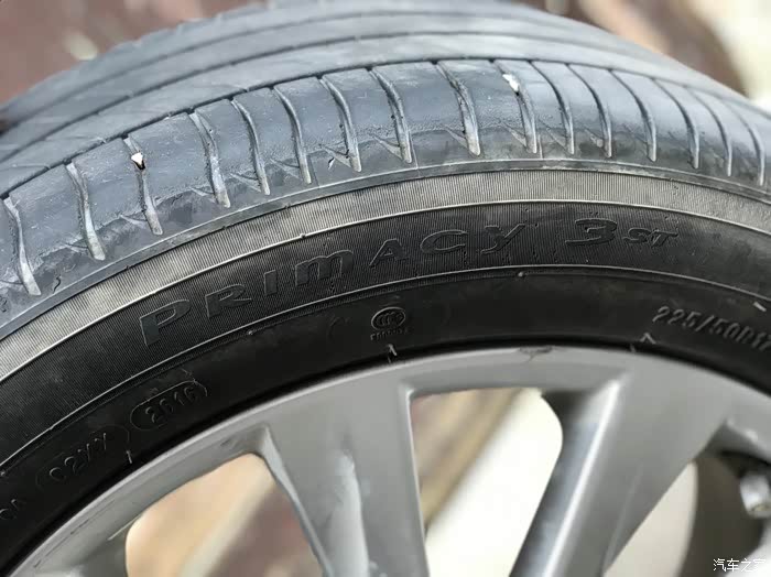 is25017寸轮毂和米其林轮胎