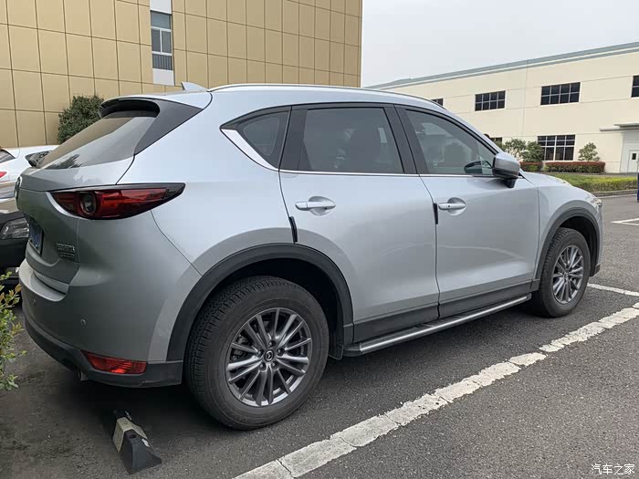 2057 | 回复: 30 马自达cx-5论坛 杠五是银色好看还是灰色好看?
