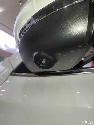 360全景摄像头,驾驶起来更清楚一点提高安全系数,让你安全驾驶