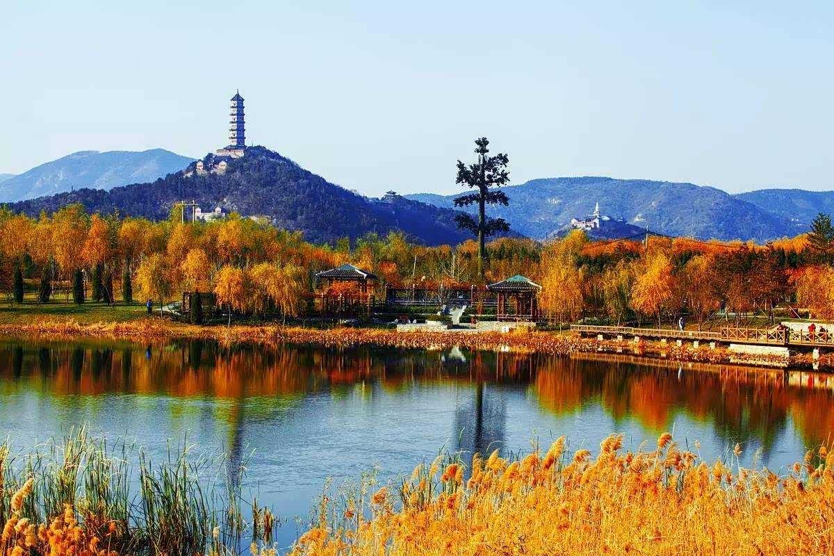 去香山公园此行的目的就是爬山享受爬山的乐趣