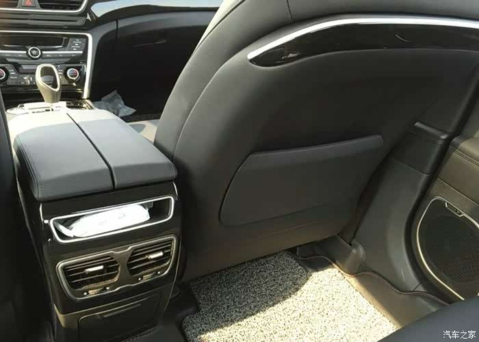 国产中级车性价比之王,吉利博瑞,三年还是那么