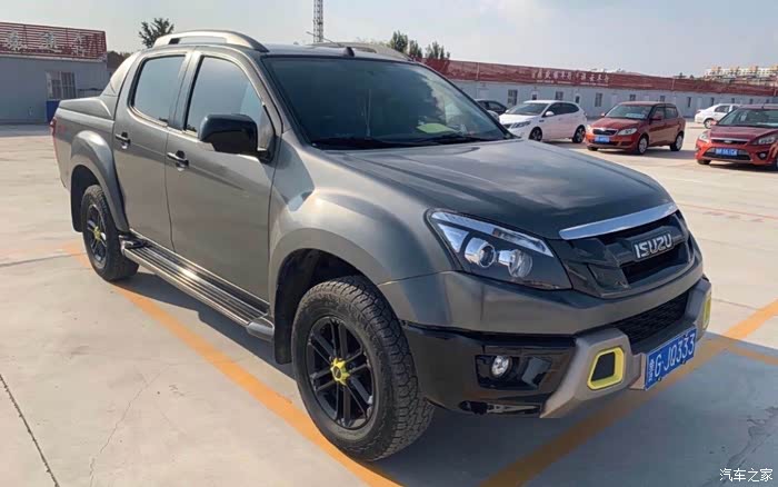 收一台1819年3.0t五十铃dmax特装版