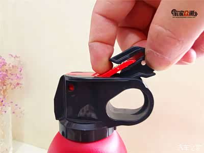 【家家众测】雨露均沾07--火焰战士车居两用水基灭火器