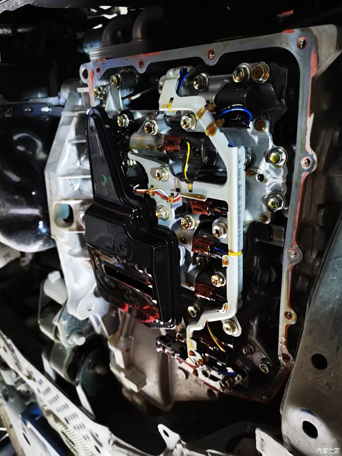 阿特兹换变速箱油