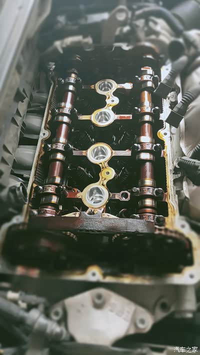 XKTY.COM星空体育-发动机气门油封多久更换？