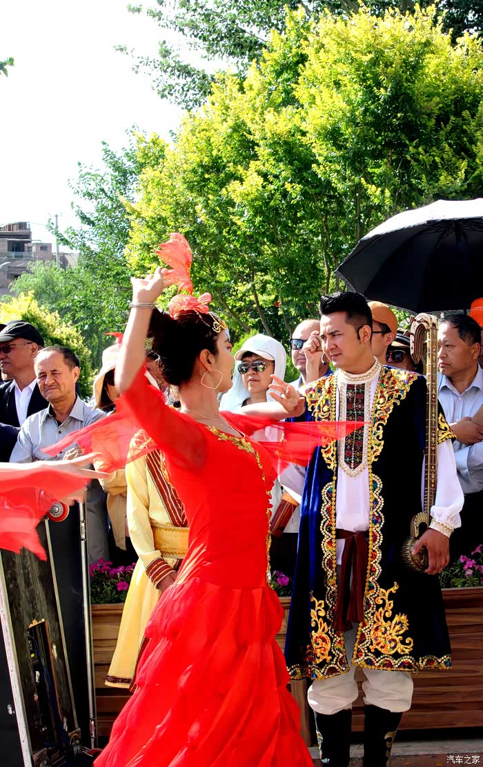 捷途新藏行喀什噶尔古城开城迎宾仪式掠影