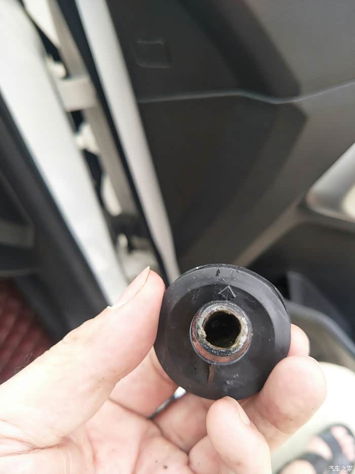 【图】请教车友们后面排水口位置_瑞虎5论坛_汽车之家论坛