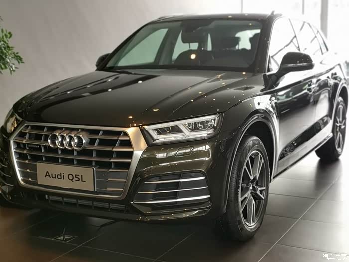 奥迪q5l可汗绿
