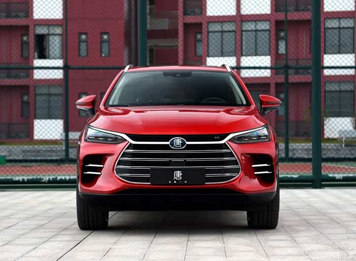 比亚迪唐旗舰车型换个轮胎多少钱?