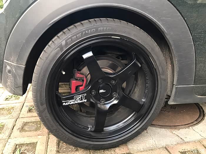 卖一套 advan gt 18寸 带胎