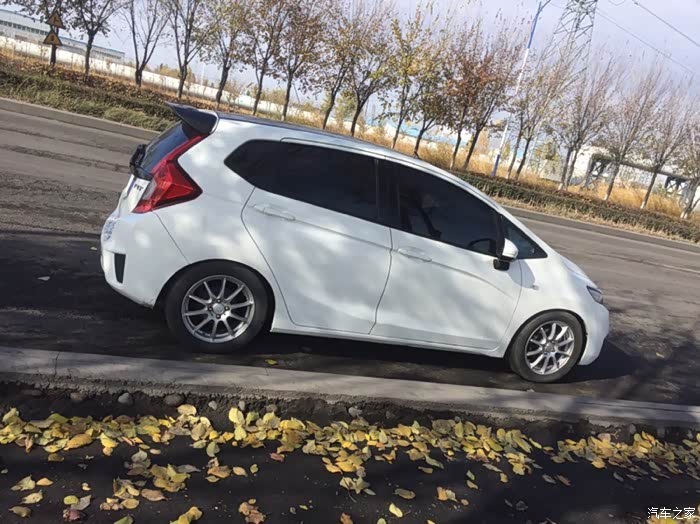 有谁是雅泛迪sq77的轮毂