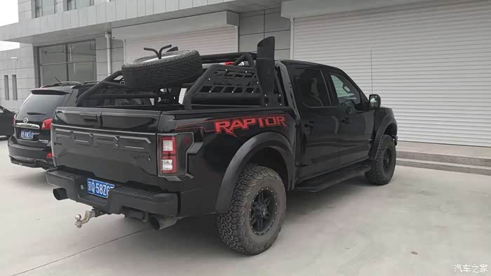 出售17年11月福特f150xlt 改猛禽外观黑色