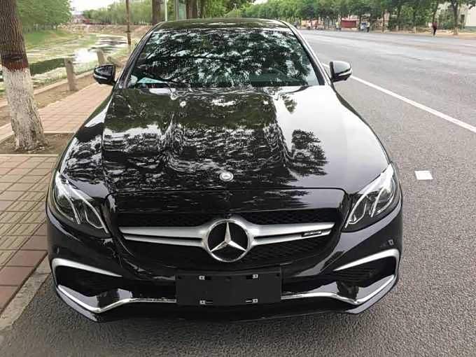 这款奔驰e300外观设计完美时尚!