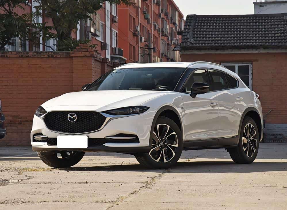 马自达cx4外观挺个性的溜背的造型使他看上去很运动