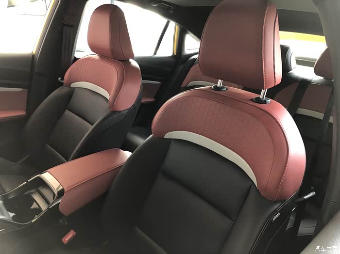 【图】平安夜,到店实车探寻mg5_名爵5论坛_汽车之家论坛