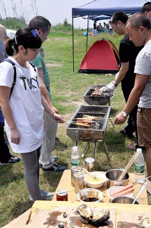 户外bbq,小红锋自驾巴滨路梅沁绿洲烧烤基地烧烤趴