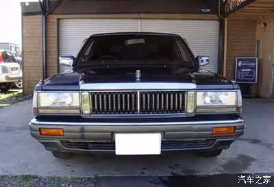 尼桑公爵y30公爵家族第代产品于1984年市y30瓦罐就基于它衍生而来眼前