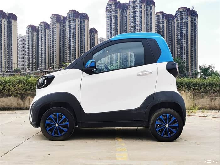 282 | 回复: 1 宝骏e100论坛 宝骏新能源车,看着像不像是老年代步车!