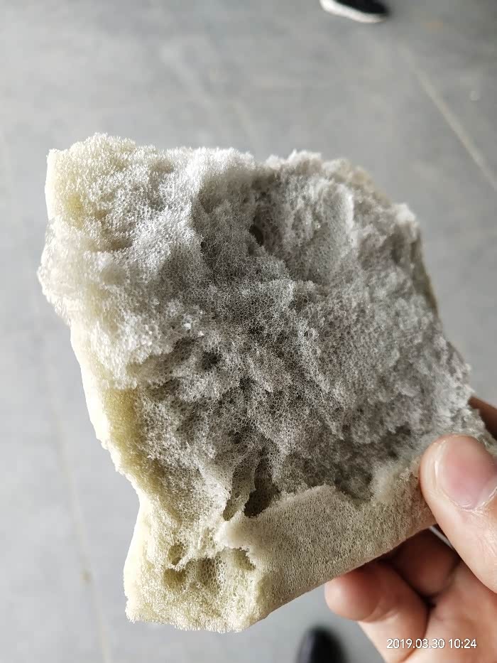 凌渡垃圾黑心棉劣质胶水隔音棉