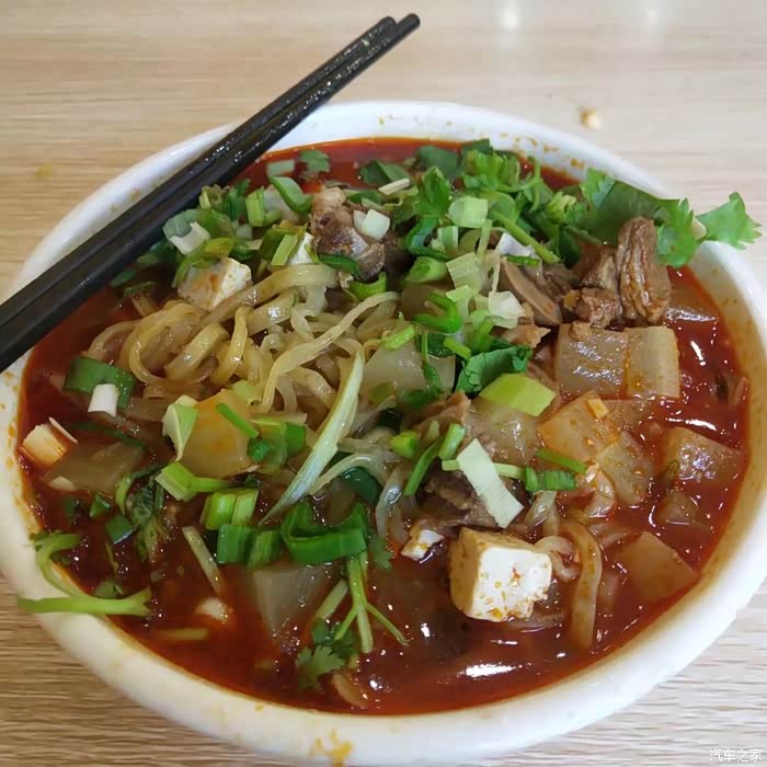 一碗地道的中卫沙蒿面