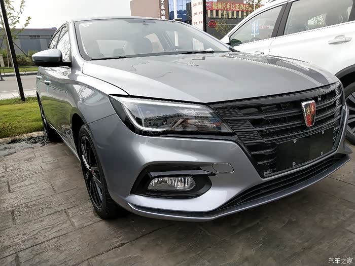 爱车荣威i5黑武士